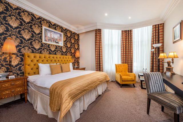 Ashburn Hotel - King Double Room