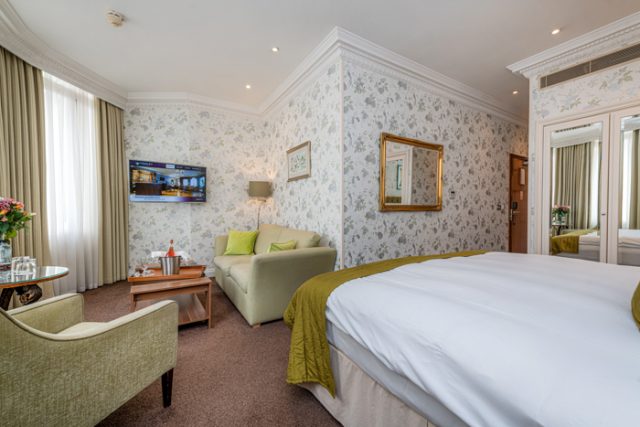 Ashburn Hotel - Double Deluxe Room